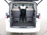 View of boot / luggage space