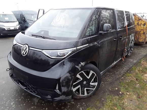 Pogled od napred levo