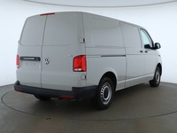 Pogled od pozadi desno