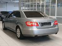 Aanzicht achter links