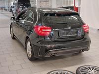 Aanzicht achter links