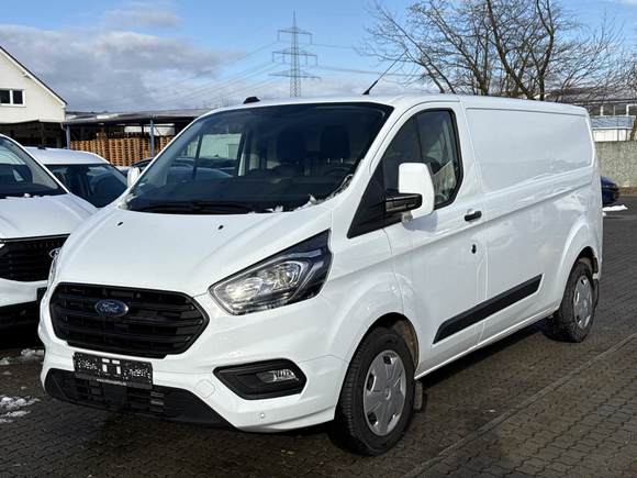 Pogled od napred levo