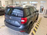 Widok z tyłu po stronie prawej