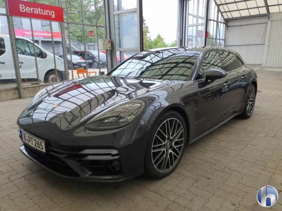 Pogled od napred levo