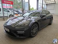 Pogled od napred levo