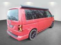 Pogled od pozadi desno