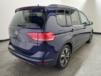 Pogled od pozadi desno