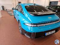 Pogled od pozadi levo