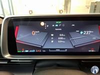 Pogled na kombinovani instrument