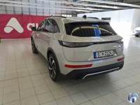 Pogled od pozadi levo