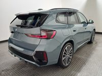 Pogled od pozadi desno