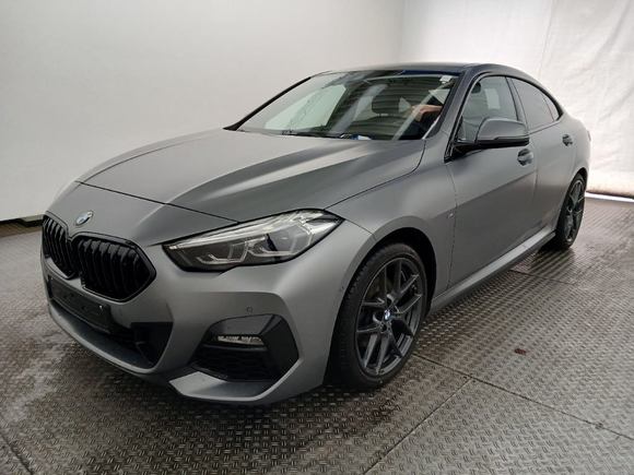 Pogled od napred levo