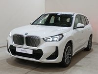 Pogled od napred levo