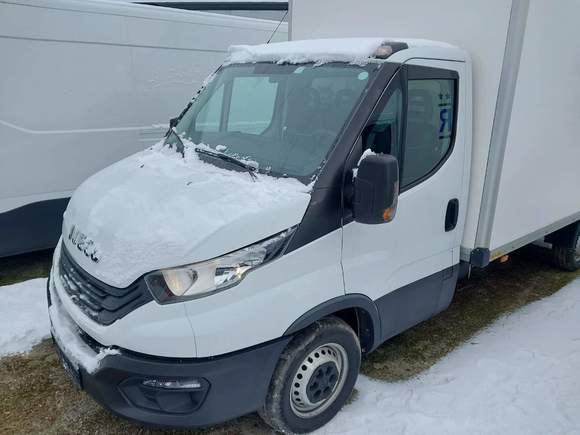 Náhled zpředu zleva