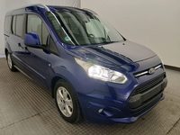 Náhled zpředu zprava