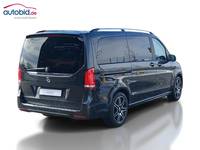 Skats no labās puses aizmugurē