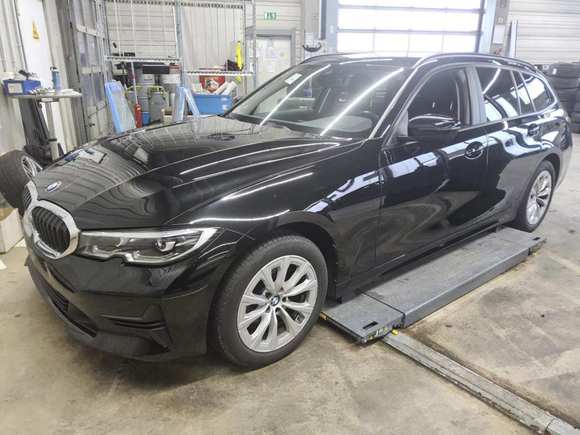 Вид спереди слева