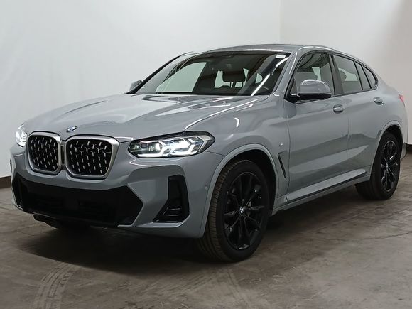 Pogled od napred levo