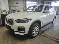 Вид спереди слева