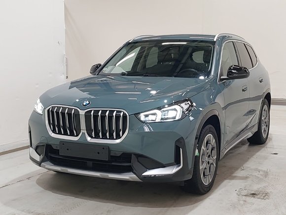 Widok z przodu po stronie lewej