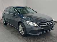 Pogled desno spredaj