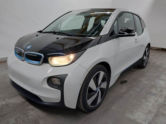 Pogled od napred levo