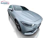 Pogled sprijeda desno