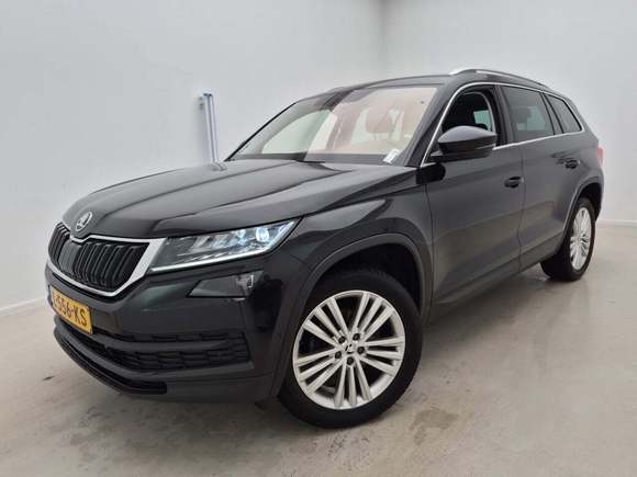 Pogled sprijeda lijevo