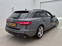 Изглед отзад отдясно