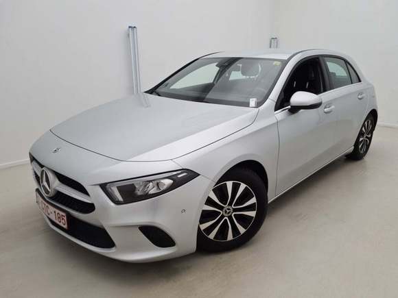 Pogled sprijeda lijevo