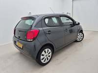 Pogled od pozadi desno