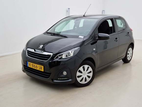 Pogled od napred levo