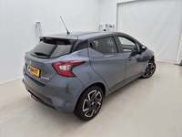 Pogled od pozadi desno