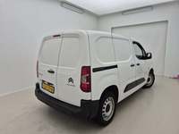 Pogled od pozadi desno