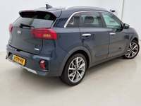 Pogled od pozadi desno