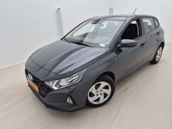 Pogled od napred levo