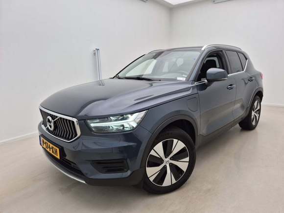 Pogled od napred levo