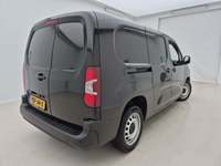 Pogled od pozadi desno