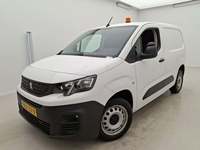 Pogled od napred levo