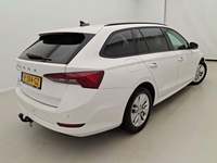 Pogled od pozadi desno