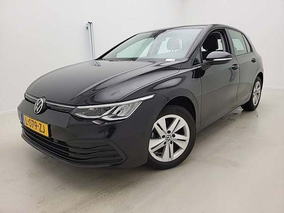 Вид спереди слева