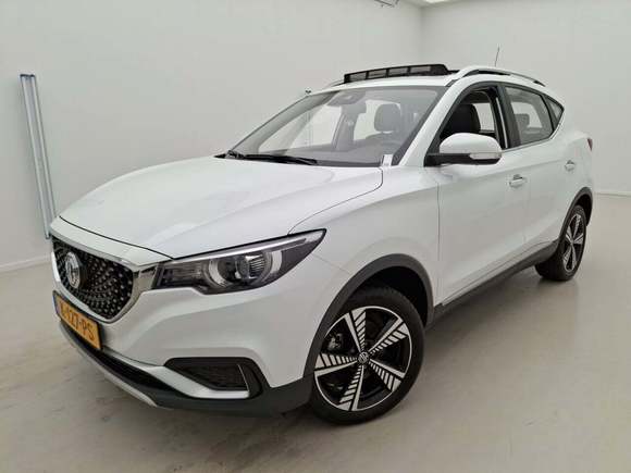 Вид спереди слева