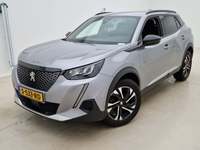 Вид спереди слева