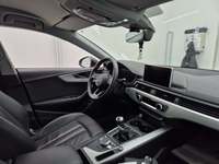 Вид на салон