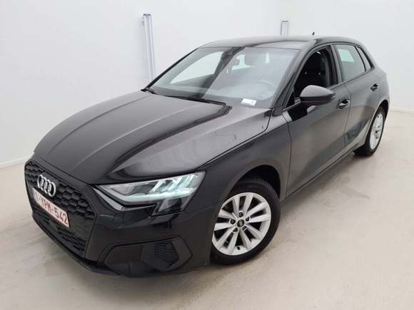 Вид спереди слева