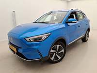 Вид спереди слева