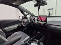 Вид на салон