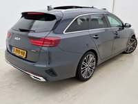 Pogled od pozadi desno