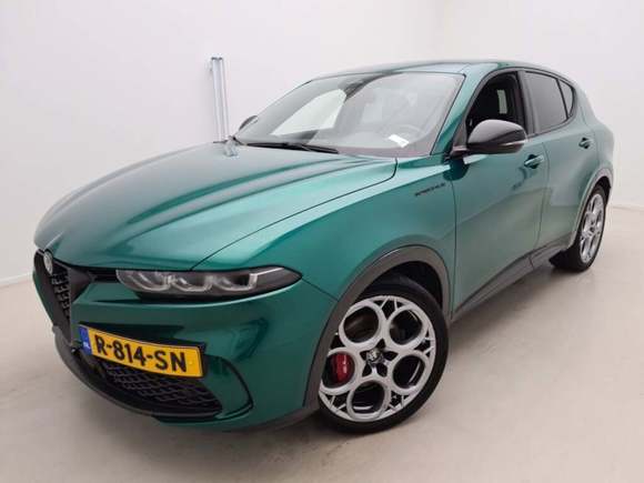 Изглед отпред отляво