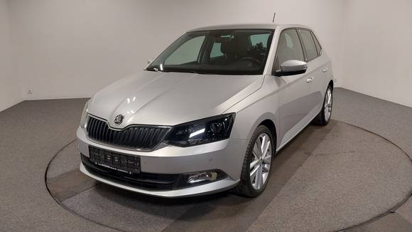 Pogled od napred levo